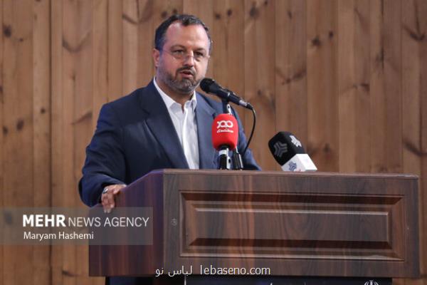 میزهای خدمت پروانه کسب با حضور وزیر اقتصاد شروع بکار کرد