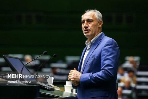 منابع موجود برای تامین کامل کالاهای اساسی و دارو کافی نیست